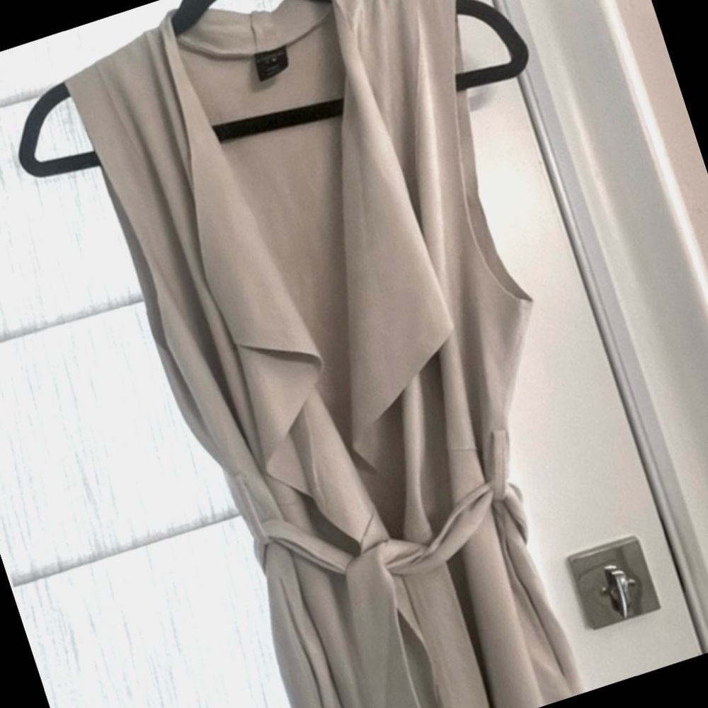 Suede (faux) Jacket/Vest Cream/Light taupe Size Medium. - Picture 8 of 9